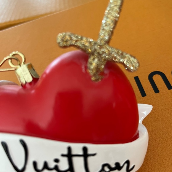 Louis Vuitton Christmas ornament - Picture 5 of 9